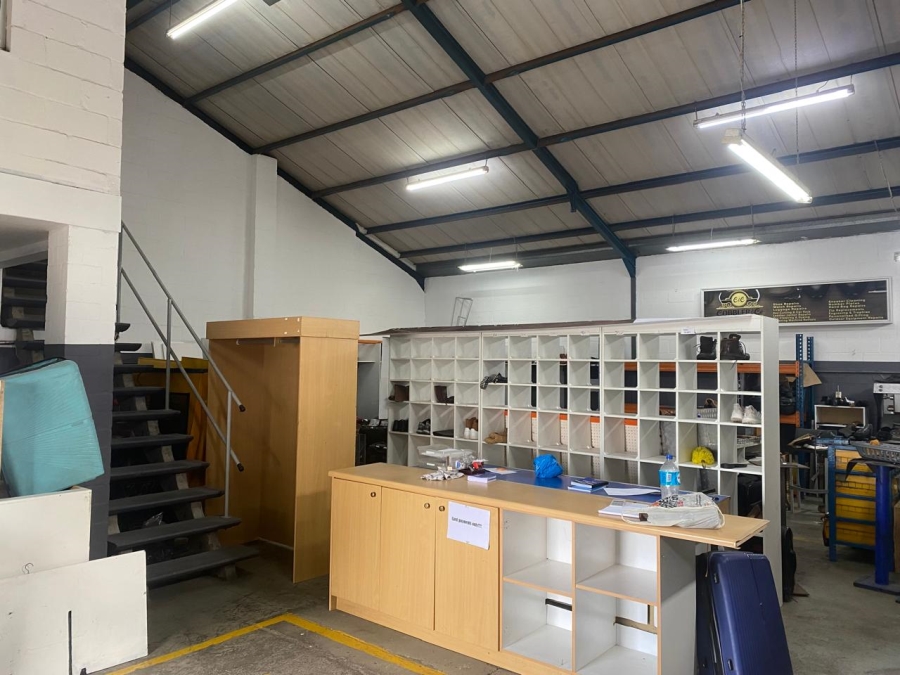 To Let commercial Property for Rent in Stikland Western Cape